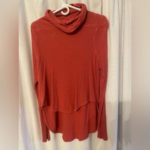Red , FREE P , waffle knit shirt , casual comfort .